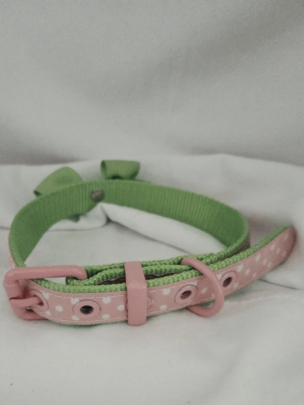 Pink Polka Dot Collar with Green Bow